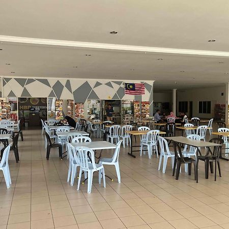 Cozy Kelana Jaya Semi-D Apt Near Mall, College & Hospital Petaling Jaya Exterior photo
