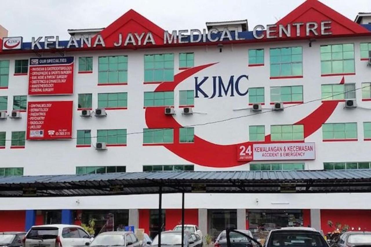 Cozy Kelana Jaya Semi-D Apt Near Mall, College & Hospital Petaling Jaya Exterior photo