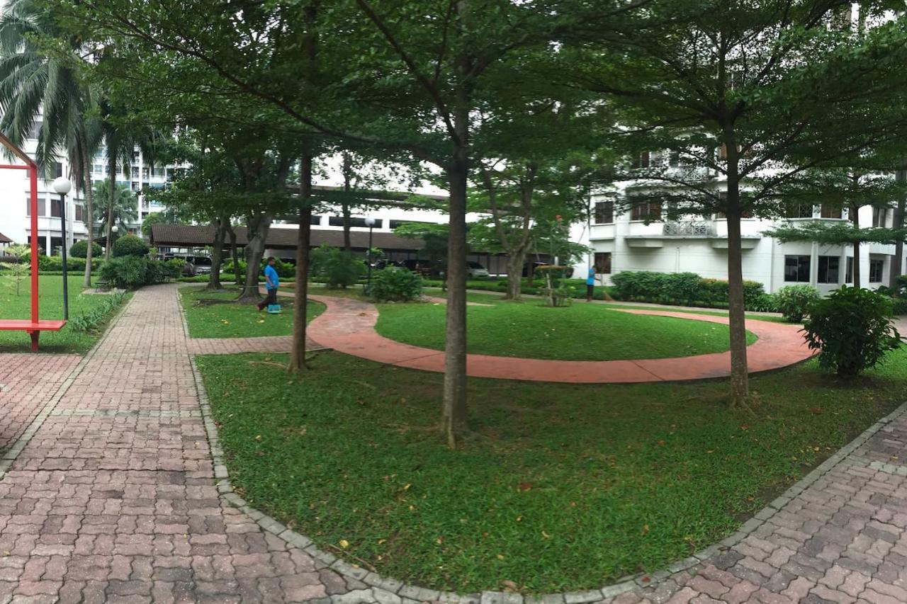 Cozy Kelana Jaya Semi-D Apt Near Mall, College & Hospital Petaling Jaya Exterior photo